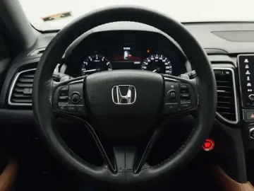 2020 Honda UR-V с пробегом 40 000 км
