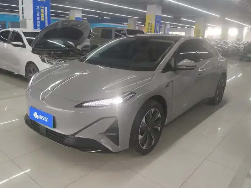 2025 Hongqi Tiangong 05 с пробегом 13 000 км