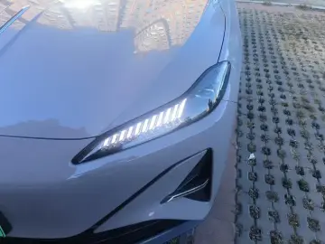 2025 Hongqi Tiangong 05 с пробегом 13 000 км