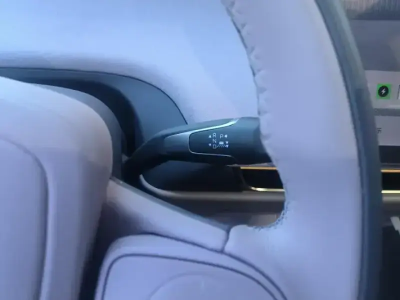 2025 Hongqi Tiangong 05 с пробегом 13 000 км