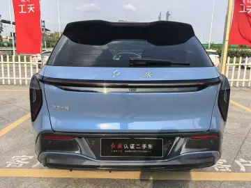 2025 Hongqi Tiangong 08 с пробегом 17 400 км