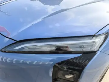 2025 Hongqi Tiangong 08 с пробегом 17 400 км
