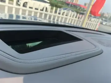 2025 Hongqi Tiangong 08 с пробегом 17 400 км