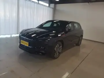 2025 Hongqi Tiangong 08 с пробегом 21 800 км