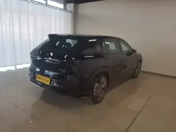 2025 Hongqi Tiangong 08 с пробегом 21 800 км
