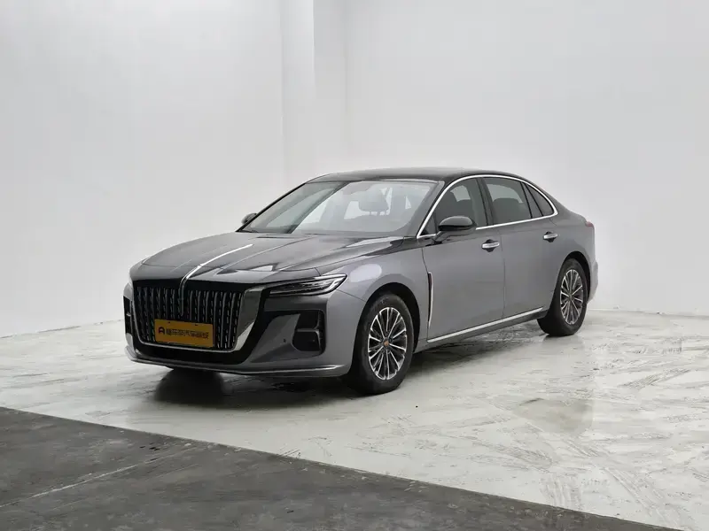 2023 Hongqi H5 с пробегом 44 000 км