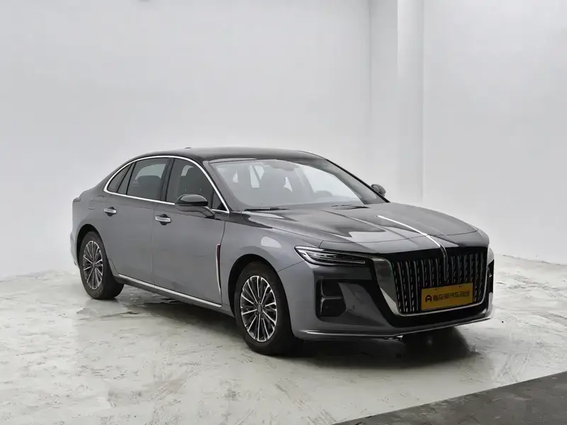 2023 Hongqi H5 с пробегом 44 000 км