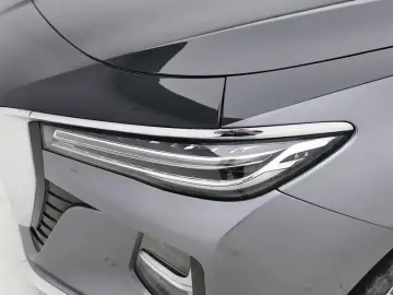 2023 Hongqi H5 с пробегом 44 000 км