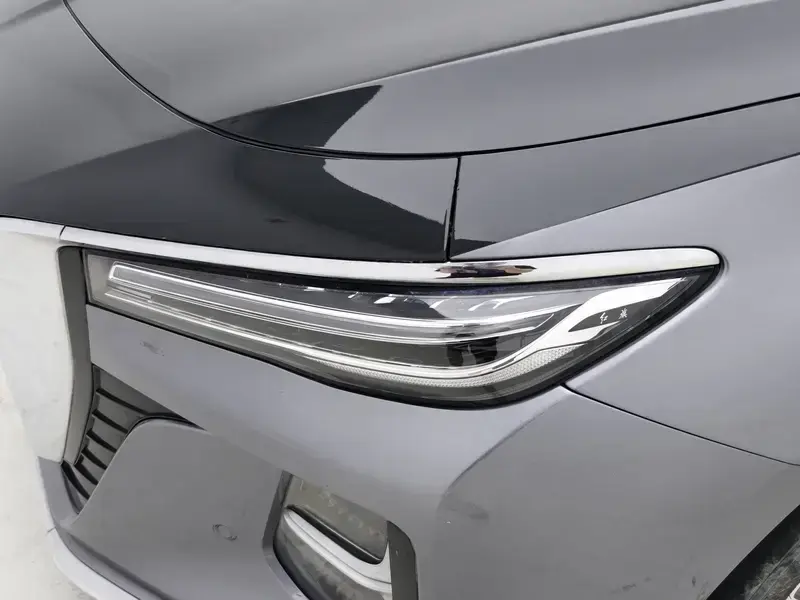 2023 Hongqi H5 с пробегом 44 000 км