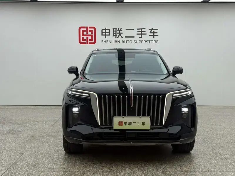 2020 Hongqi E-HS9 с пробегом 10 600 км