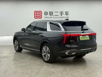 2020 Hongqi E-HS9 с пробегом 10 600 км