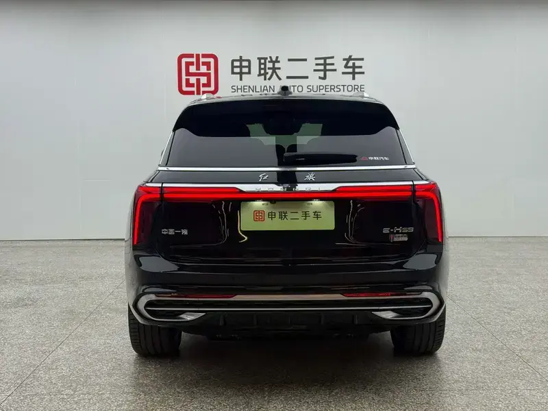 2020 Hongqi E-HS9 с пробегом 10 600 км