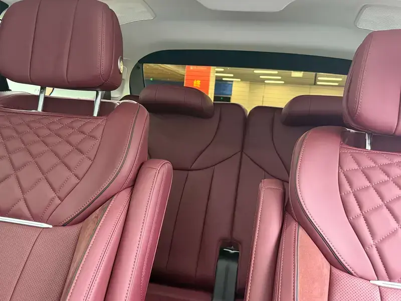 2020 Hongqi E-HS9 с пробегом 10 600 км