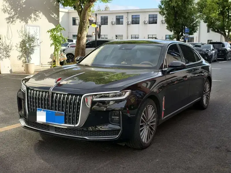 2020 Hongqi H9 с пробегом 81 600 км