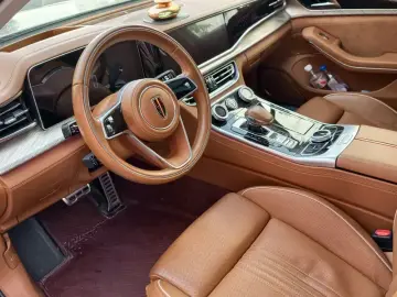 2020 Hongqi H9 с пробегом 81 600 км