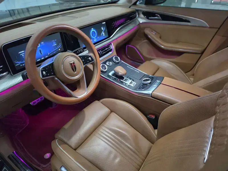 2020 Hongqi H9 с пробегом 81 000 км