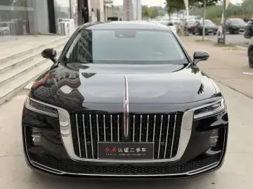 2020 Hongqi H9 с пробегом 25 000 км