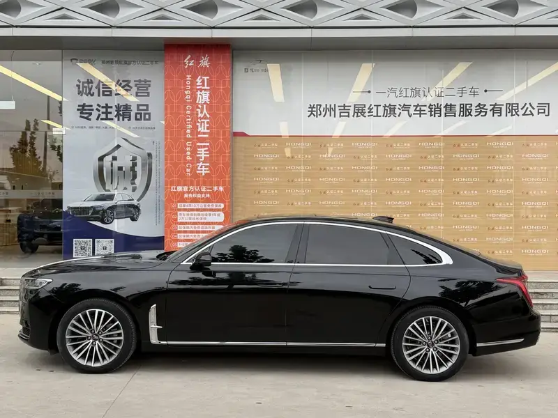 2020 Hongqi H9 с пробегом 25 000 км