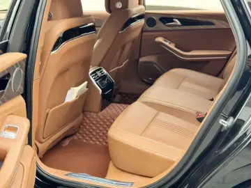 2020 Hongqi H9 с пробегом 91 600 км