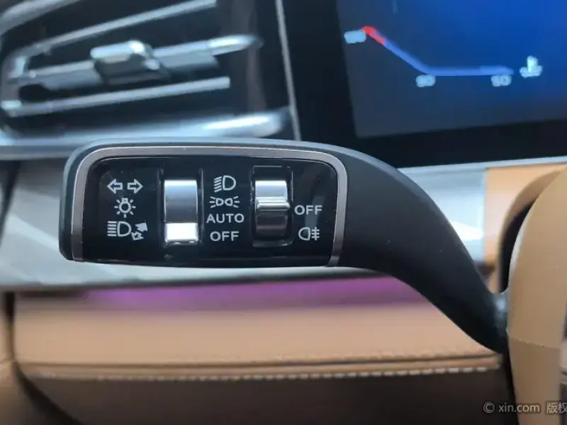 2020 Hongqi H9 с пробегом 53 700 км