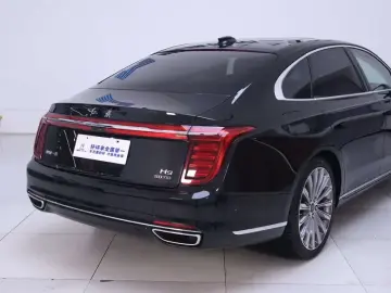 2020 Hongqi H9 с пробегом 37 900 км