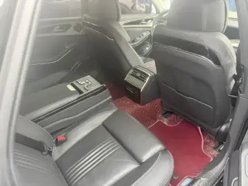 2020 Hongqi H9 с пробегом 85 000 км