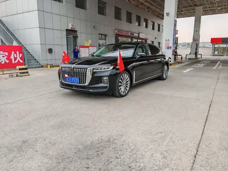 2022 Hongqi H9 с пробегом 50 000 км