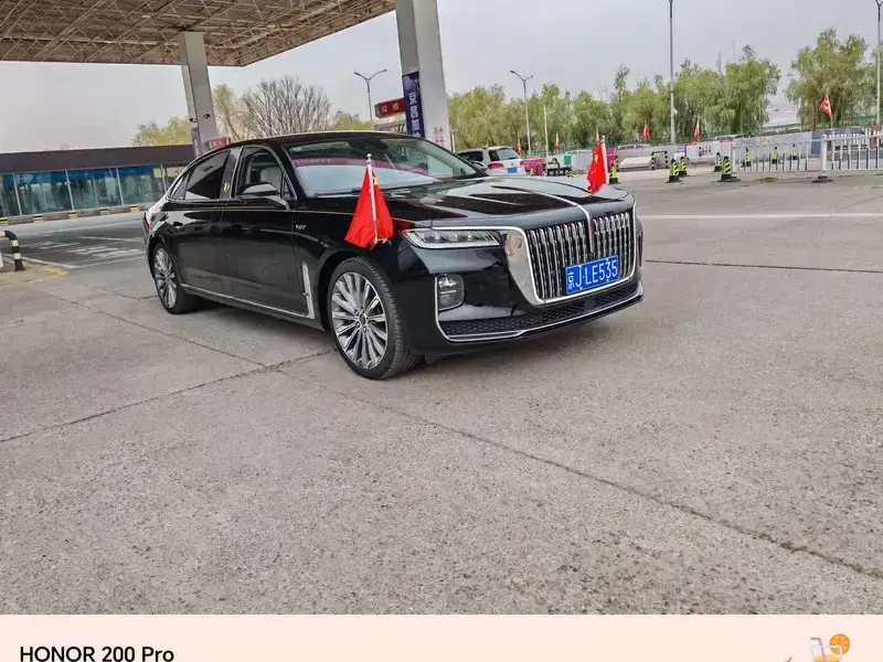 2022 Hongqi H9 с пробегом 50 000 км