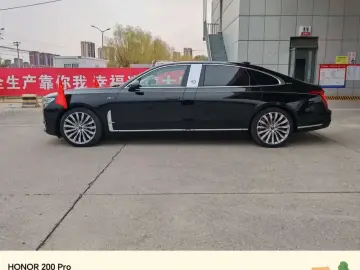 2022 Hongqi H9 с пробегом 50 000 км