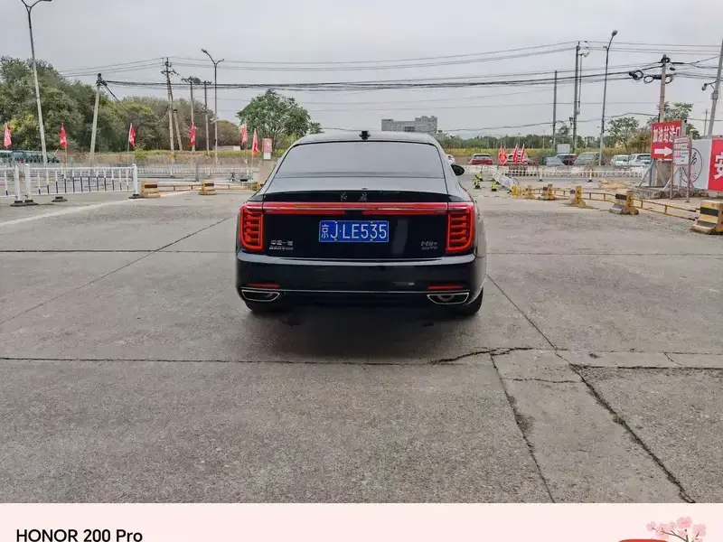 2022 Hongqi H9 с пробегом 50 000 км