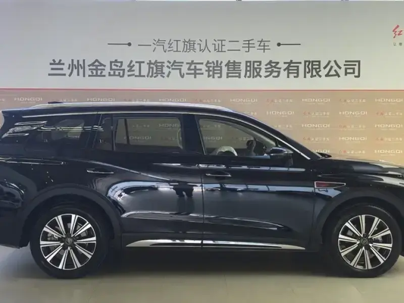 2025 Hongqi HS7 с пробегом 5 200 км