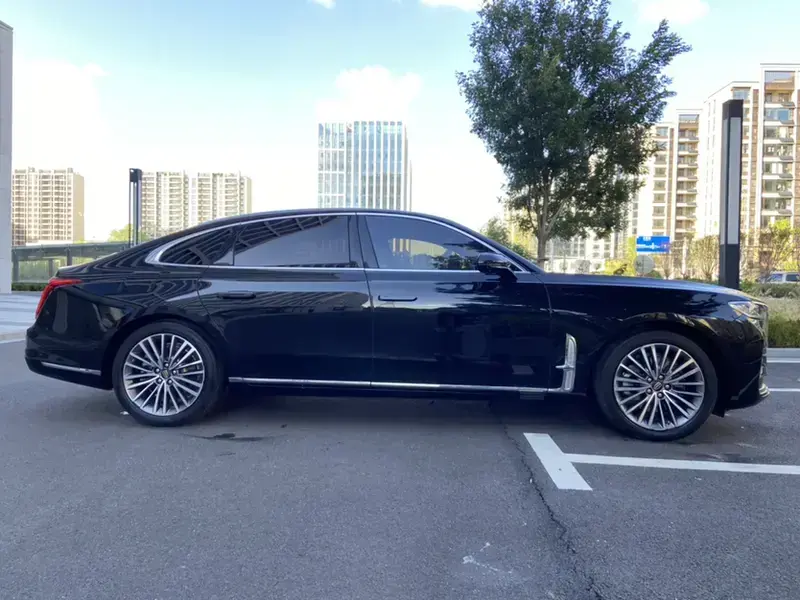 2020 Hongqi H9 с пробегом 60 100 км