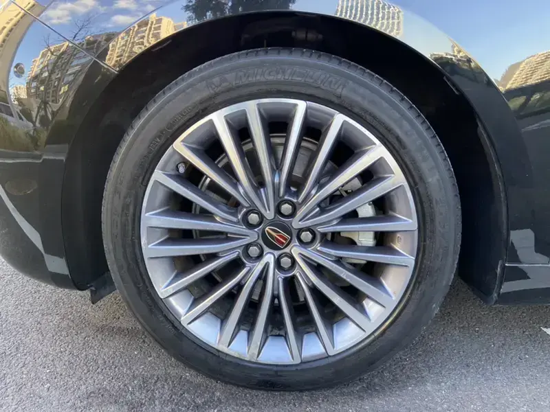 2020 Hongqi H9 с пробегом 60 100 км