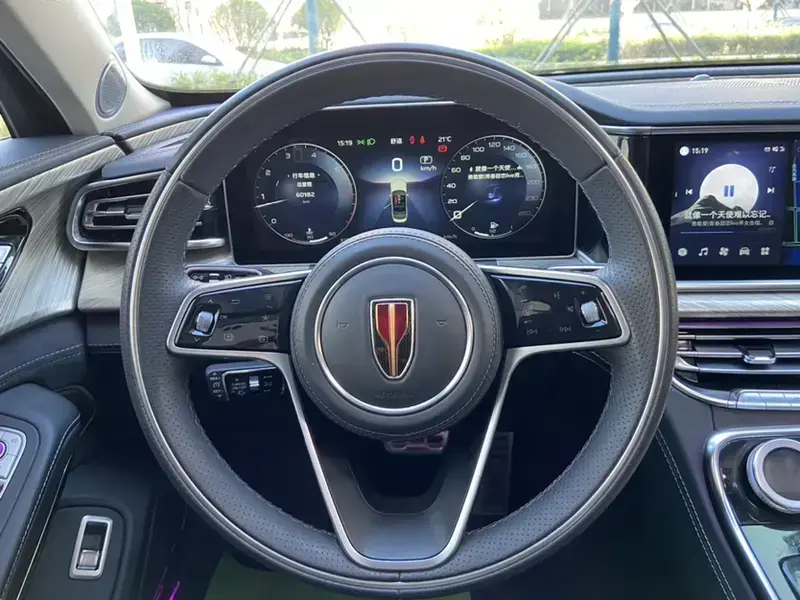 2020 Hongqi H9 с пробегом 60 100 км