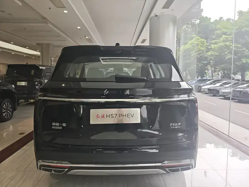 2024 Hongqi HS7 с пробегом 100 км