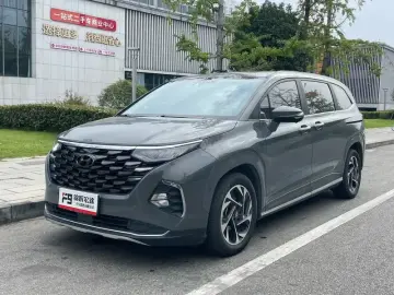 Hyundai Custo
