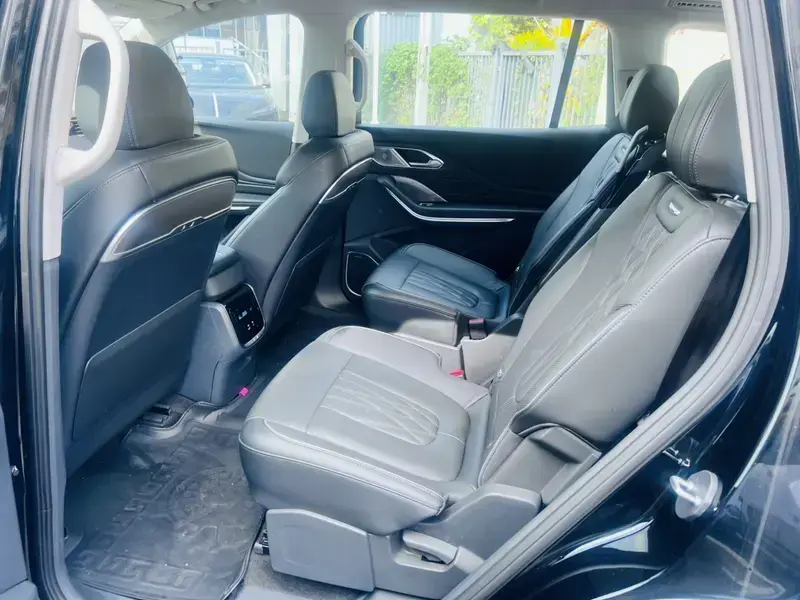 2024 Hongqi HS7 с пробегом 22 800 км