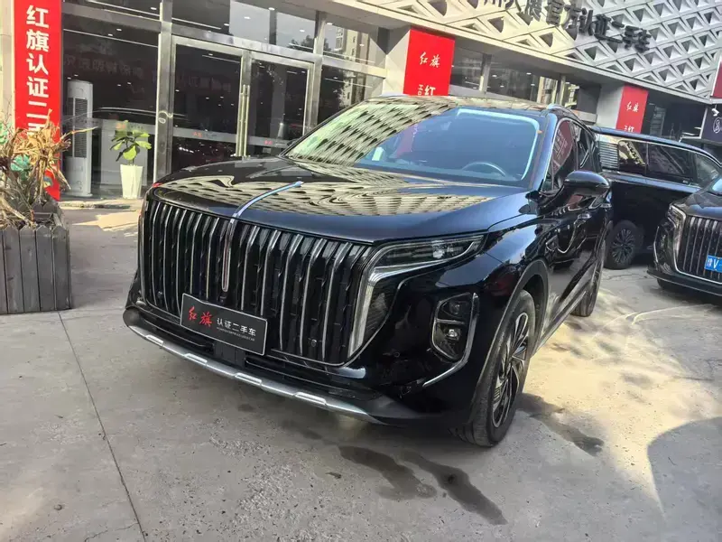2024 Hongqi HS7 с пробегом 8 000 км