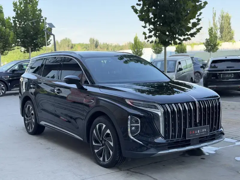 2024 Hongqi HS7 с пробегом 38 000 км