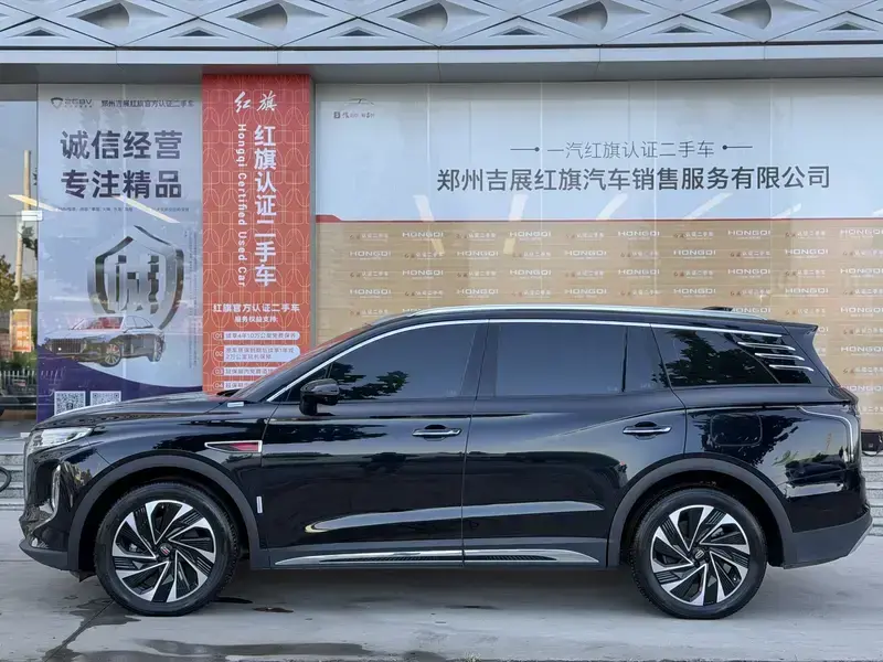 2024 Hongqi HS7 с пробегом 38 000 км