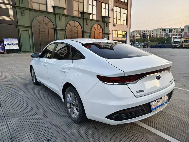 2019 Hyundai Lafesta с пробегом 90 000 км