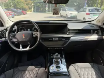 2019 Hongqi HS5 с пробегом 50 000 км
