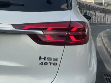 2019 Hongqi HS5 с пробегом 90 000 км