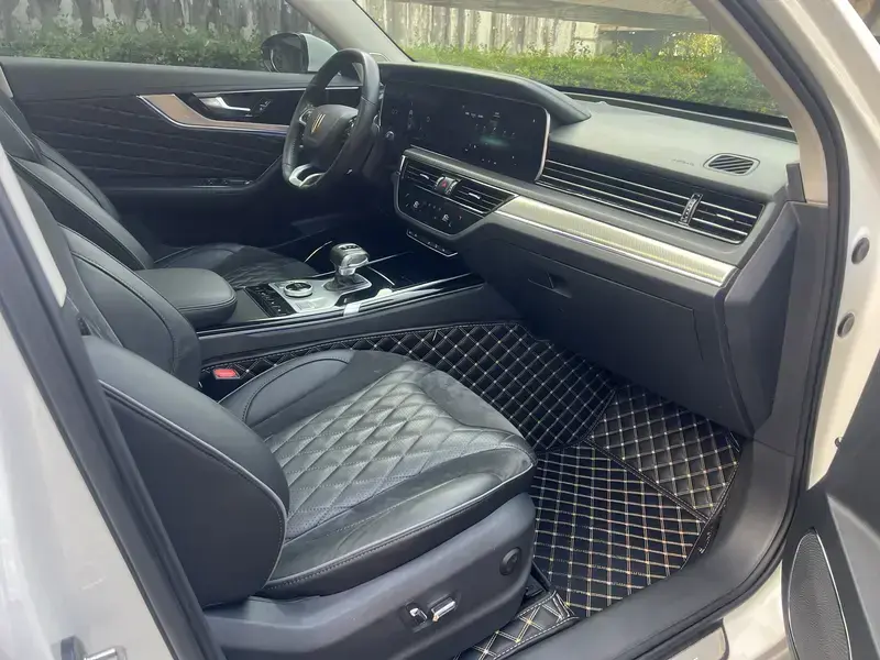 2019 Hongqi HS5 с пробегом 90 000 км