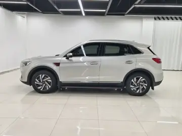 2022 Hongqi HS5 с пробегом 31 100 км