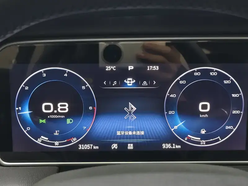 2022 Hongqi HS5 с пробегом 31 100 км