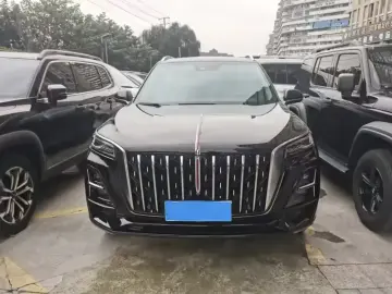 2024 Hongqi HS5 с пробегом 19 000 км