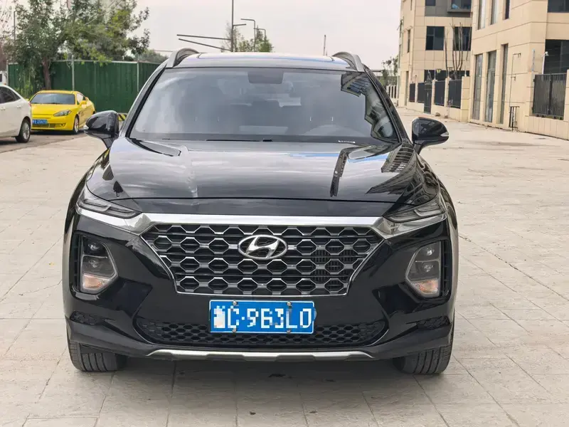 2020 Hyundai Santa Fe с пробегом 70 000 км