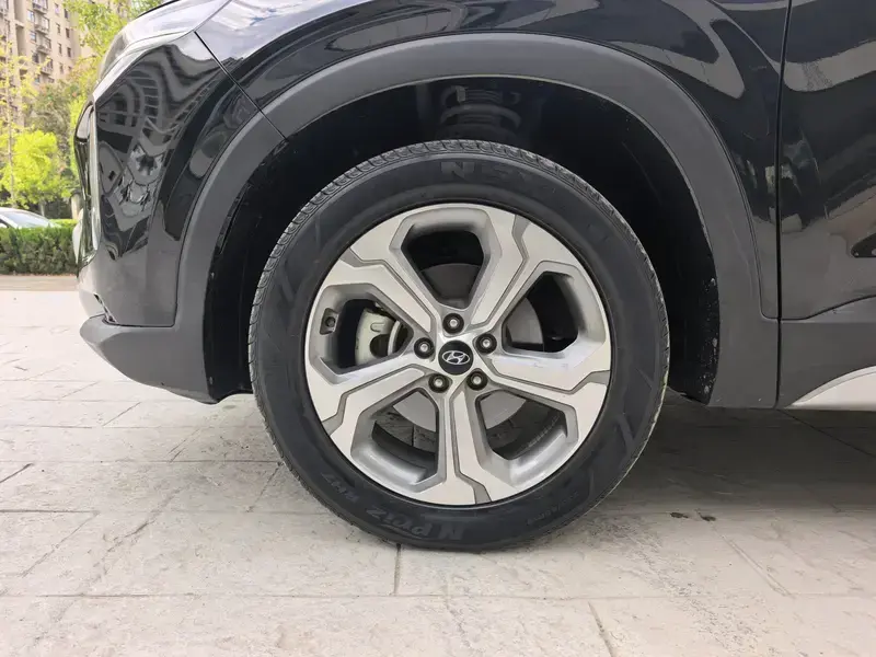 2020 Hyundai Santa Fe с пробегом 70 000 км