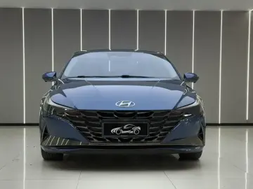2022 Hyundai Elantra с пробегом 52 000 км